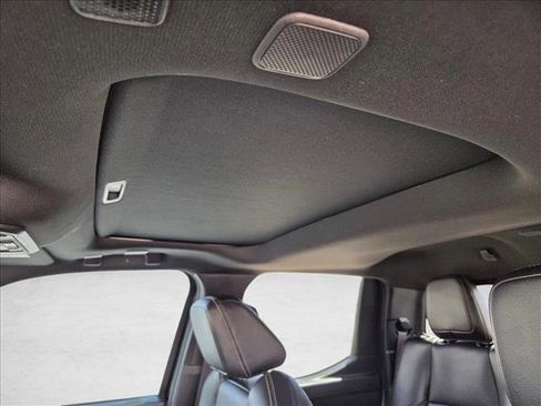 Used 2025 Toyota Tacoma Limited AWD/4WD image 14