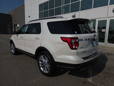 Used 2019 Ford Explorer XLT w/ Equipment Group 202A FWD image 10
