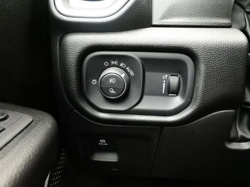 Used 2024 RAM 1500 Big Horn image 17