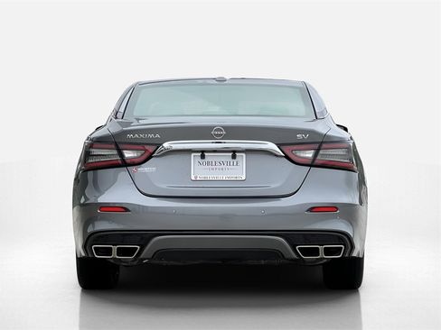 Used 2023 Nissan Maxima SV w/ Floor Mat Group image 7