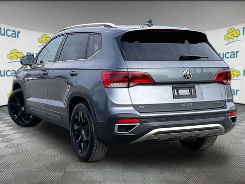 Used 2022 Volkswagen Taos SE image 4