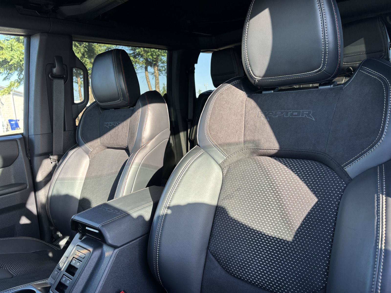 Used 2026 Ford Bronco Raptor AWD/4WD image 12