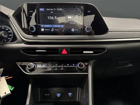 Used 2023 Hyundai Sonata SE w/ Cargo Package image 7