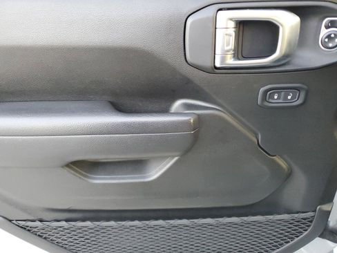 Certified 2024 Jeep Wrangler Sport S image 31