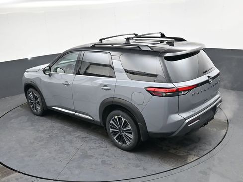 New 2026 Nissan Pathfinder Platinum image 32