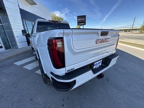 New 2026 GMC Sierra 2500 Denali w/ Denali Reserve Package image 8