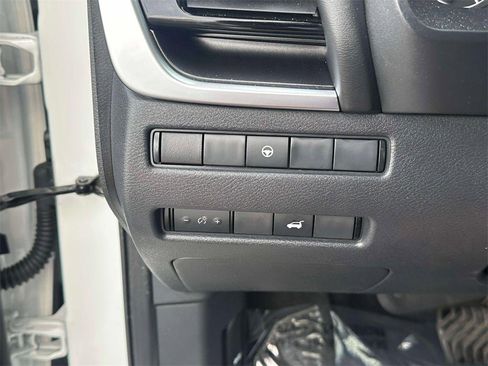 Certified 2023 Nissan Rogue SV w/ SV Premium Package image 21