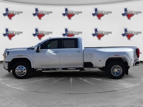 Used 2024 GMC Sierra 3500 Denali AWD/4WD image 6