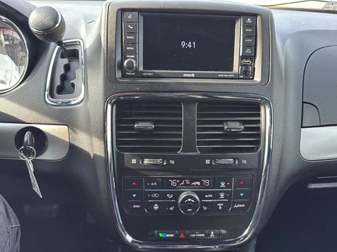 Used 2020 Dodge Grand Caravan GT image 17