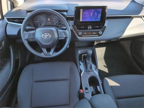 Used 2024 Toyota Corolla LE image 27