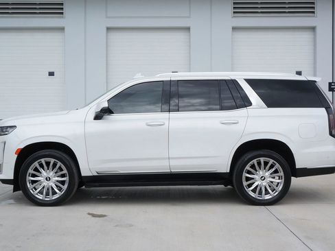 Used 2022 Cadillac Escalade Premium Luxury image 7