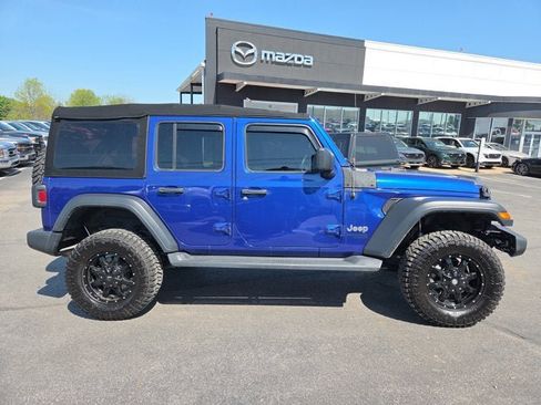 Used 2019 Jeep Wrangler Unlimited Sport S AWD/4WD image 6