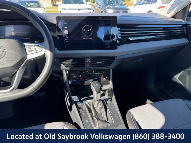 Certified 2025 Volkswagen Jetta SE FWD image 15