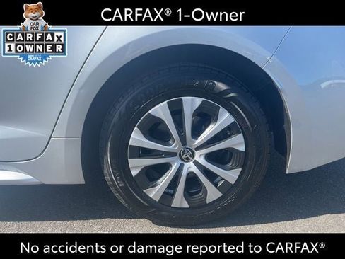 Used 2021 Toyota Corolla LE FWD image 5