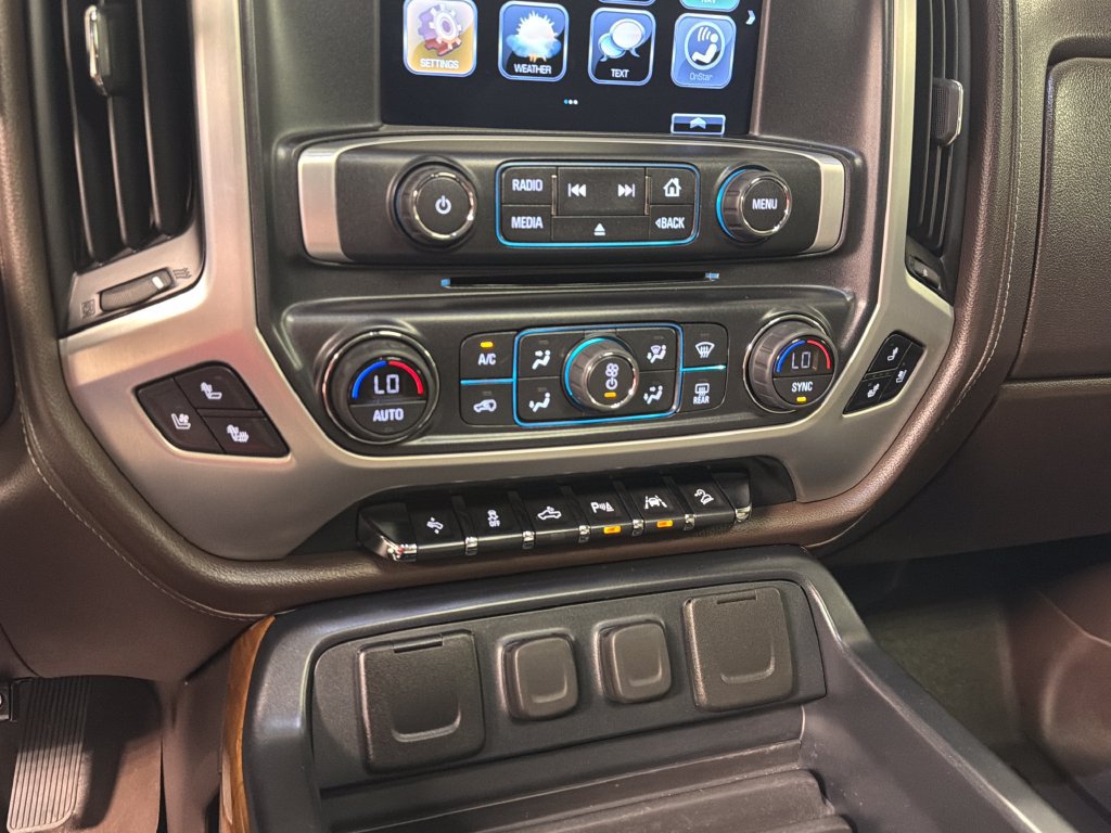 Used 2018 GMC Sierra 1500 SLT AWD/4WD image 40
