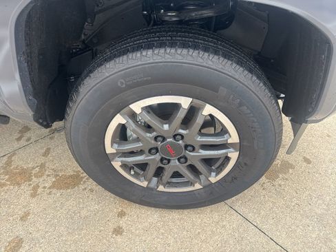 Used 2025 Toyota Tacoma TRD Sport RWD image 10