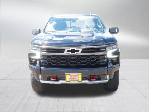Used 2023 Chevrolet Silverado 1500 ZR2 w/ Technology Package AWD/4WD image 2