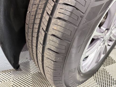 Used 2024 Buick Enclave Premium image 33