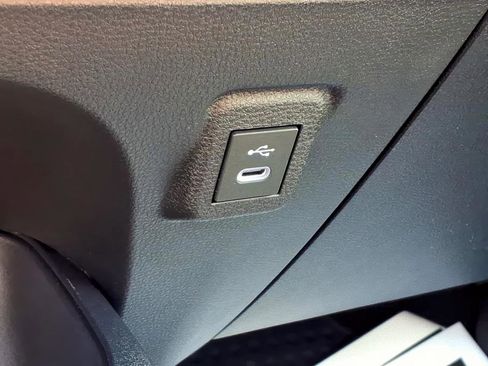 Used 2026 Toyota Corolla SE FWD image 18