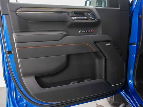 Used 2022 GMC Sierra 1500 AT4 w/ AT4 Preferred Package image 22