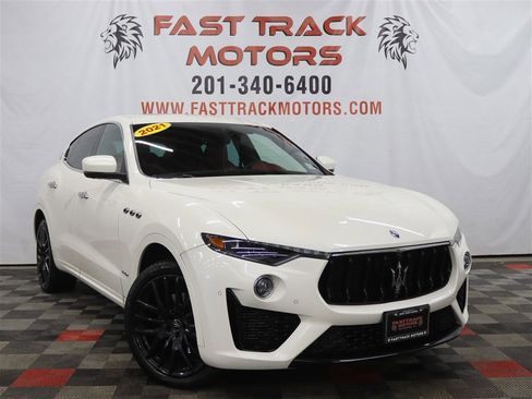 Used 2021 Maserati Levante GranSport image 3