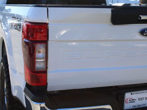 Used 2020 Ford F250 Lariat w/ Chrome Package image 21