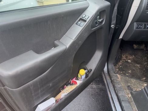 Used 2018 Nissan Frontier Desert Runner image 4