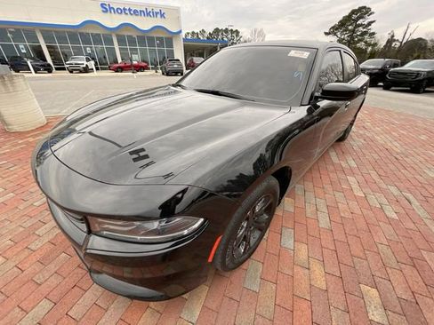 Used 2022 Dodge Charger SXT image 6