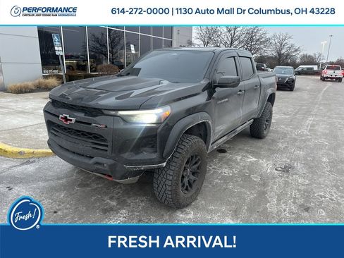 Used 2025 Chevrolet Colorado ZR2 w/ Technology Package image 8