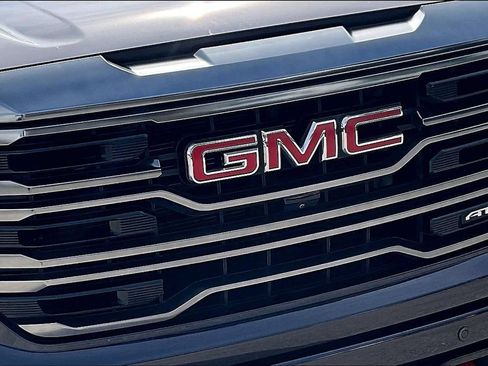 Used 2024 GMC Sierra 1500 AT4 AWD/4WD image 34