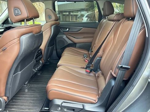 Used 2024 Acura MDX SH-AWD w/ Advance Package image 8