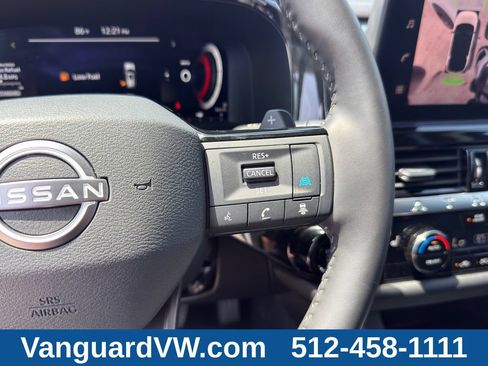 Used 2026 Nissan Pathfinder SL FWD image 23