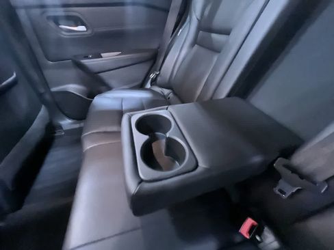 Used 2024 Nissan Rogue SL w/ SL Premium Package image 40