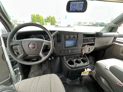 Used 2024 GMC Savana 3500 w/ Power Convenience Package image 9