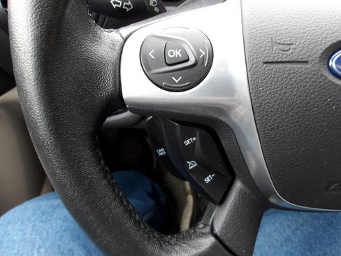 Used 2016 Ford C-MAX Energi SEL w/ Equipment Group 303A image 16