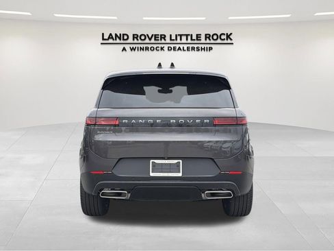 Used 2025 Land Rover Range Rover Sport SE image 7