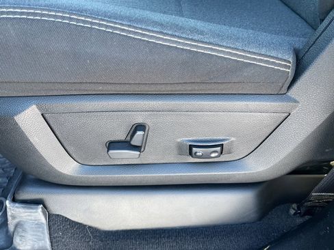 Used 2024 RAM 3500 Big Horn w/ Night Edition image 23