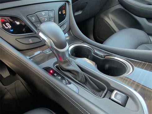 Used 2019 Buick Envision Essence w/ LPO, Road Trip Package image 30