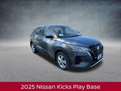 New 2025 Nissan Kicks Play S image 3