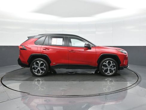 Used 2025 Toyota RAV4 XSE image 8