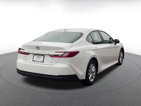 Used 2025 Toyota Camry LE image 14