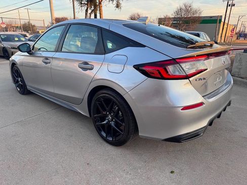 Used 2025 Honda Civic Sport image 7