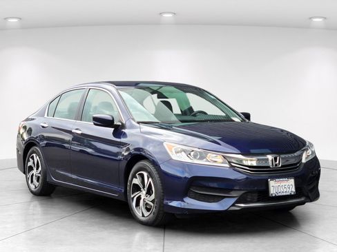Used 2016 Honda Accord LX image 4
