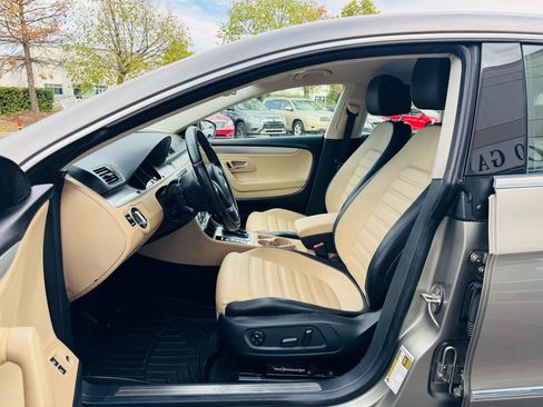 Used 2013 Volkswagen CC Sport Plus image 12