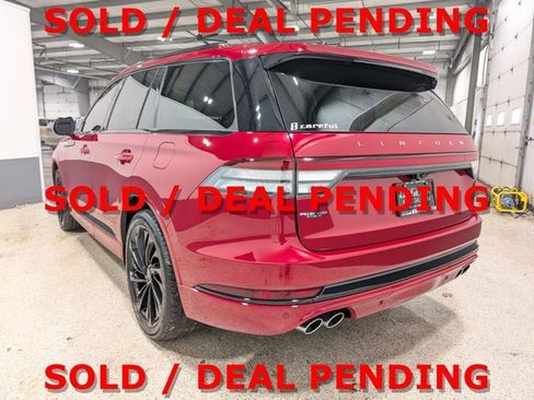 Used 2025 Lincoln Aviator Reserve w/ Equipment Group 201A image 5