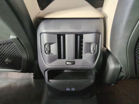 Used 2025 BMW X3 xDrive30i w/ Convenience Package image 27