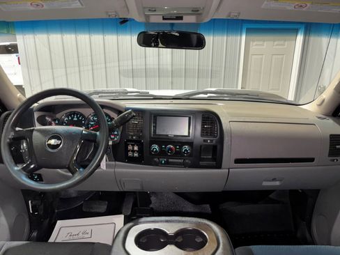 Used 2013 Chevrolet Silverado 2500 W/T image 17