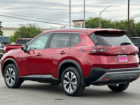 Used 2023 Nissan Rogue SV w/ SV Premium B Package FWD image 7