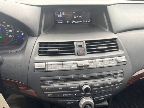 Used 2010 Honda Crosstour EX-L image 12