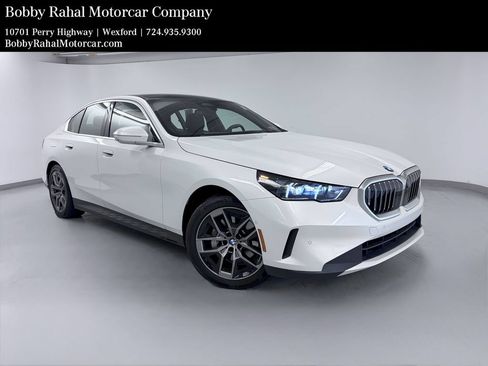 Used 2026 BMW 530i xDrive w/ Executive Package AWD/4WD image 1